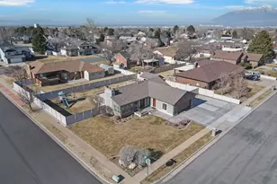 5581 S 100 W, Washington Terrace, UT 84405 - Photo 30