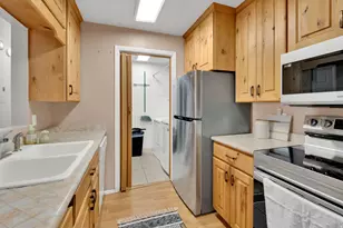 4194 S Oak Meadows Dr, Taylorsville, UT 84123 - Photo 6