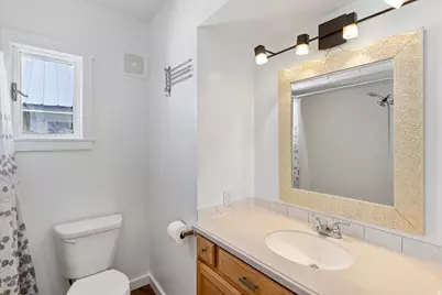 73 E 400 S, Logan, UT 84321 - Photo 16