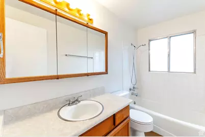 111 E Center N #6A, Clearfield, UT 84015 - Photo 10