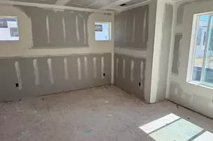 639 E Ryegrass Dr, Eagle Mountain, UT 84005 - Photo 8