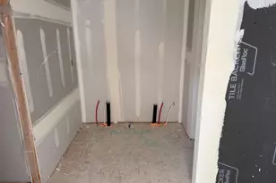 639 E Ryegrass Dr, Eagle Mountain, UT 84005 - Photo 10