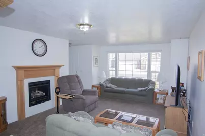 289 N Mountain View Ln, Providence, UT 84332 - Photo 2