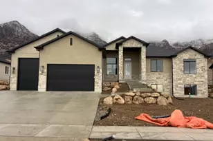 656 E Mountain Rd N, North Ogden, UT 84414 - Photo 1