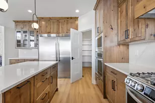 656 E Mountain Rd N, North Ogden, UT 84414 - Photo 10