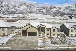 656 E Mountain Rd N, North Ogden, UT 84414 - Photo 4