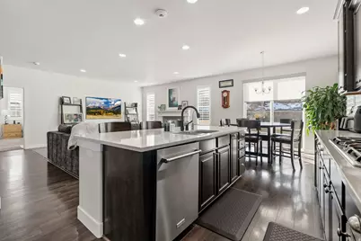 3001 S Lori Ln, Saratoga Springs, UT 84045 - Photo 14