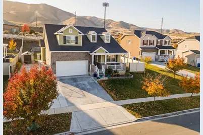 3001 S Lori Ln, Saratoga Springs, UT 84045 - Photo 2