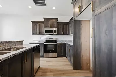 860 E 250 N, Hyrum, UT 84319 - Photo 1