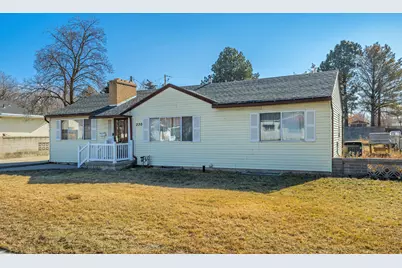 220 E Pioneer Ave, Sandy, UT 84070 - Photo 2