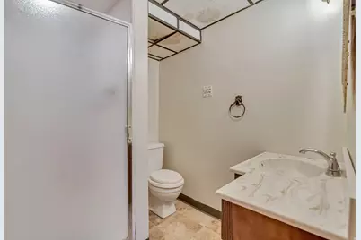 220 E Pioneer Ave, Sandy, UT 84070 - Photo 28