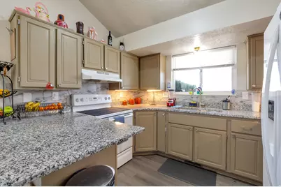 4813 S 3850 W, Roy, UT 84067 - Photo 6