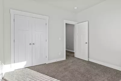 889 E 600 N, Hyde Park, UT 84318 - Photo 16