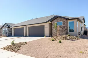3073 W Ekko View Loop, Cedar City, UT 84721 - Photo 2