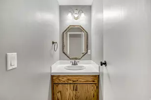 3071 E 7335 S, Cottonwood Heights, UT 84121 - Photo 24