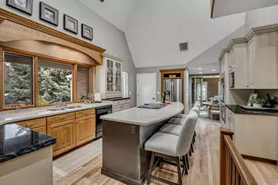 3071 E 7335 S, Cottonwood Heights, UT 84121 - Photo 16