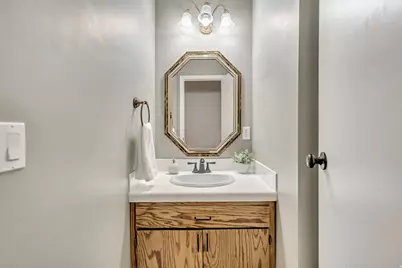 3071 E 7335 S, Cottonwood Heights, UT 84121 - Photo 12