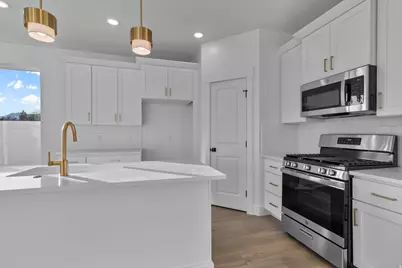 644 N 600 W, Tremonton, UT 84337 - Photo 10