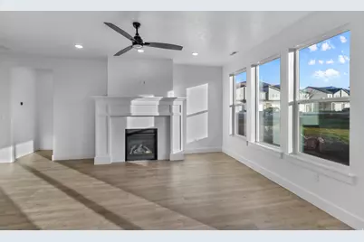 644 N 600 W, Tremonton, UT 84337 - Photo 8