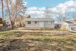 47 S 3rd St, Tooele, UT 84074 - Photo 8
