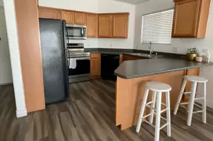 90 E Resaca Dr, Sandy, UT 84070 - Photo 6