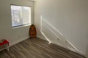 90 E Resaca Dr, Sandy, UT 84070 - Photo 12