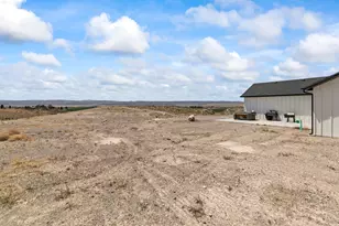 1218 E Highline Rd, Loa, UT 84747 - Photo 34