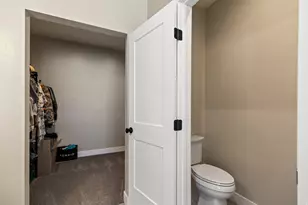 1218 E Highline Rd, Loa, UT 84747 - Photo 28