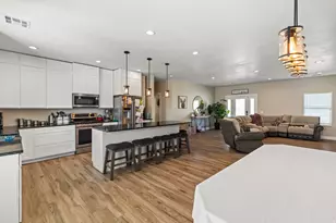 1218 E Highline Rd, Loa, UT 84747 - Photo 2