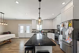 1218 E Highline Rd, Loa, UT 84747 - Photo 10