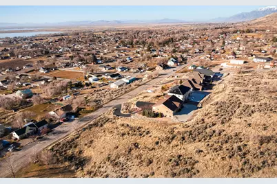 405 S 200 E #4, Willard, UT 84340 - Photo 16