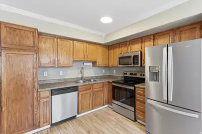 6961 S Florentine Way W, West Jordan, UT 84084 - Photo 8