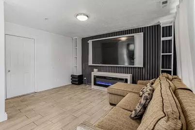 1071 Amiga Dr W, Salt Lake City, UT 84104 - Photo 4