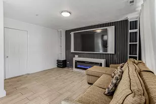 1071 Amiga Dr W, Salt Lake City, UT 84104 - Photo 4