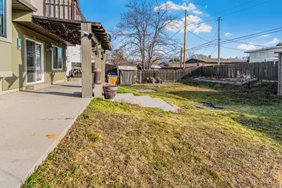 1071 Amiga Dr W, Salt Lake City, UT 84104 - Photo 14