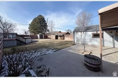 5427 S 2200 W, Roy, UT 84067 - Photo 14