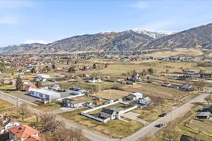 109 E 200 S, Millville, UT 84326 - Photo 36