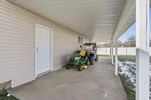 109 E 200 S, Millville, UT 84326 - Photo 24