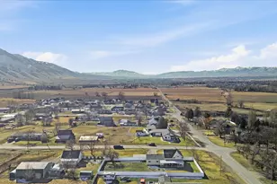 109 E 200 S, Millville, UT 84326 - Photo 32