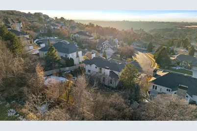 10043 S Stonewall Ct, Sandy, UT 84092 - Photo 60