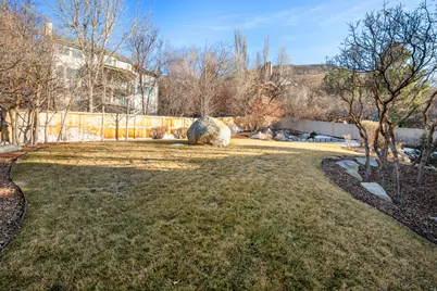 10043 S Stonewall Ct, Sandy, UT 84092 - Photo 52