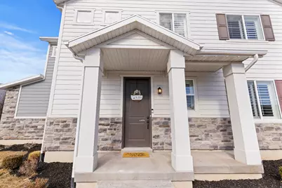 1912 W Parkview Dr, Syracuse, UT 84075 - Photo 2