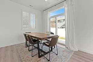 1912 W Parkview Dr, Syracuse, UT 84075 - Photo 10