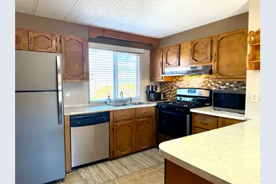 350 E 200 N, Centerfield, UT 84622 - Photo 6