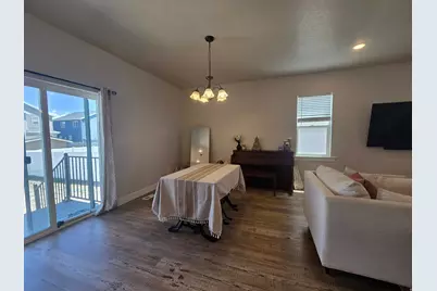 1349 E Reichert St, Eagle Mountain, UT 84005 - Photo 6