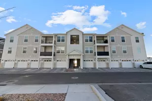 947 W Coral Charm Wy, Saratoga Springs, UT 84045 - Photo 2