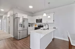 947 W Coral Charm Wy, Saratoga Springs, UT 84045 - Photo 4