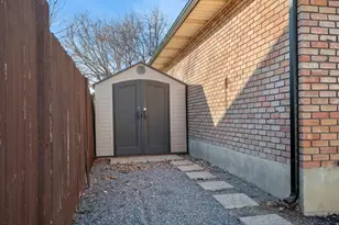 894 N 60 E, American Fork, UT 84003 - Photo 32