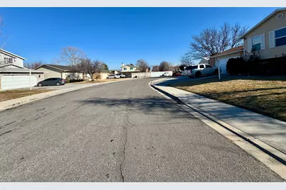 4333 W Glen Hill Cir S, West Valley, UT 84120 - Photo 70