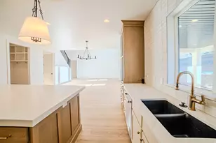 7177 W Moorepark Pl, West Jordan, UT 84081 - Photo 16